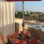 アパート Tavira Apartment